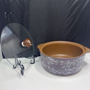 Temp-Tations Floral Lace Purple Stoneware 9" Round Casserole W/Glass Lid 2.5 QT.